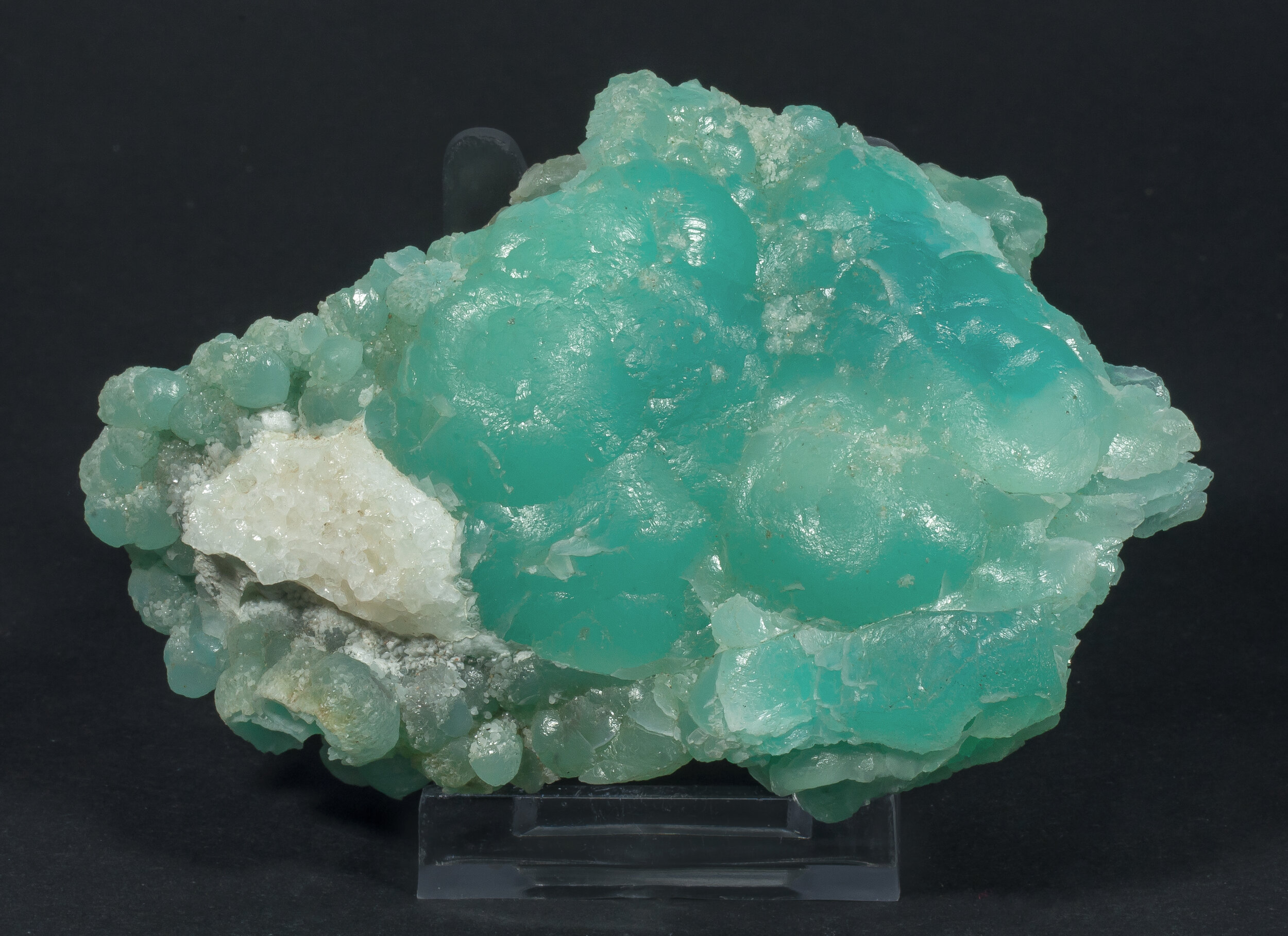 specimens/s_imagesAO1/Smithsonite-MML91AO1f.jpg