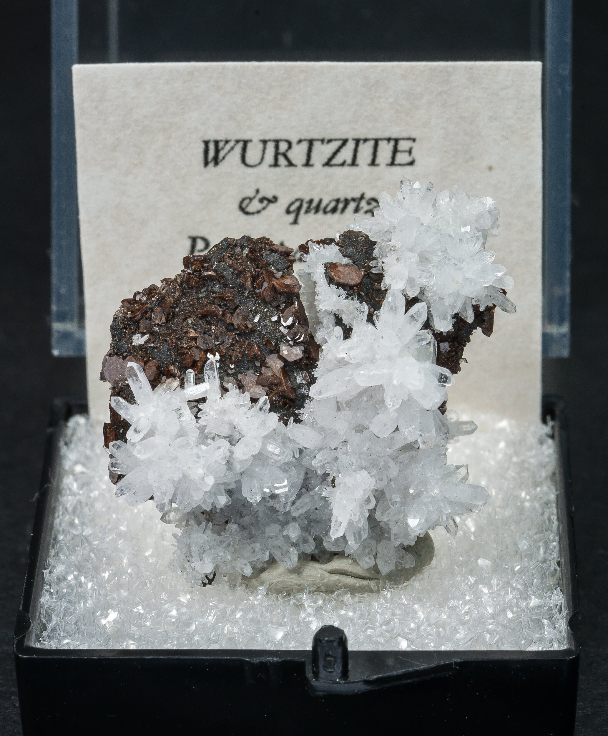 specimens/s_imagesAO1/Wurtzite-TRM96AO1f.jpg