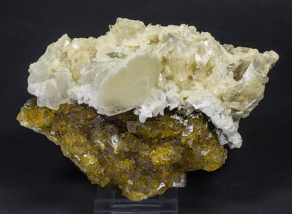 Baryte with Calcite and Fluorite.