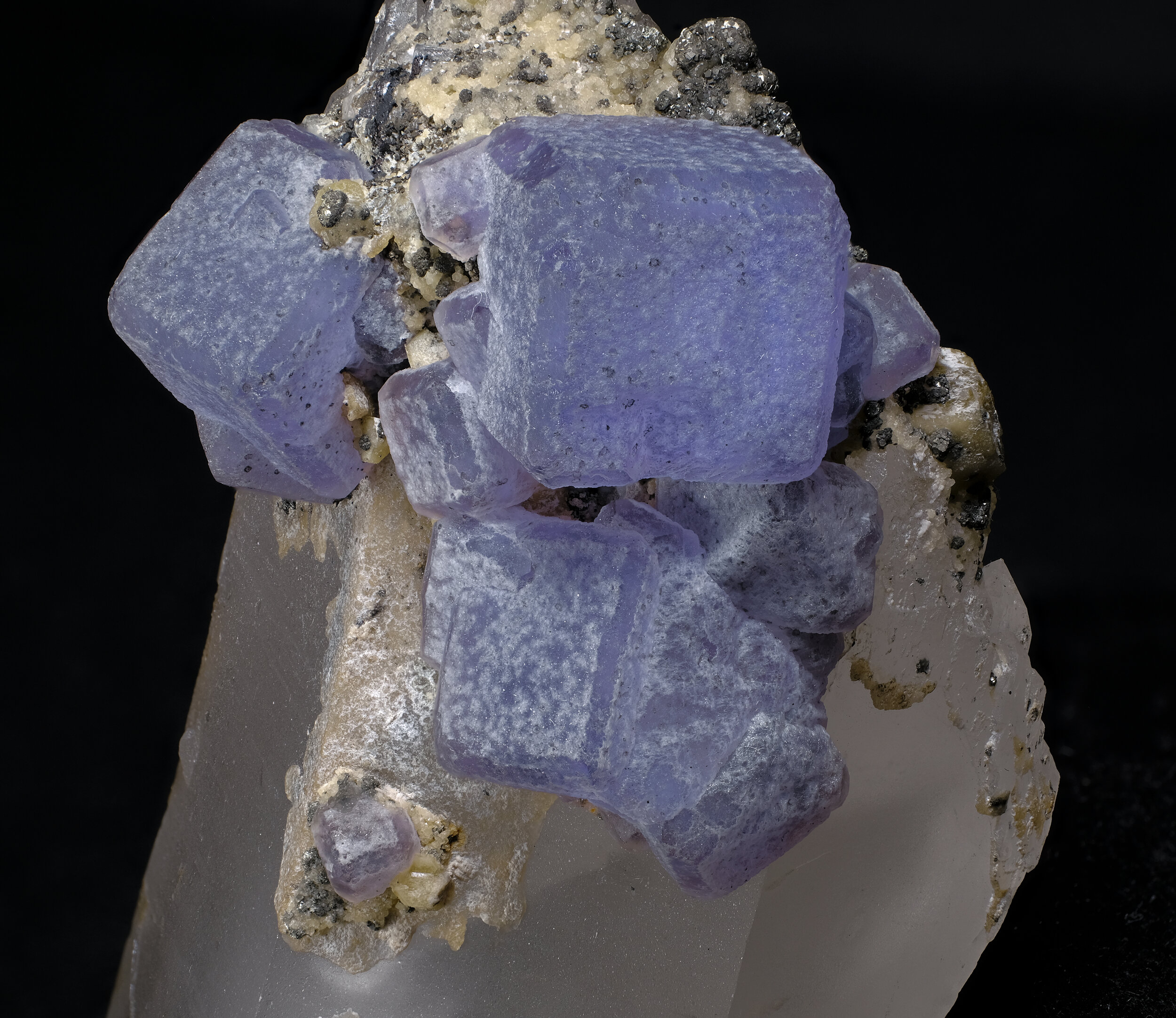 specimens/s_imagesAO2/Fluorite-JFD102AO2_0005_d2.jpg