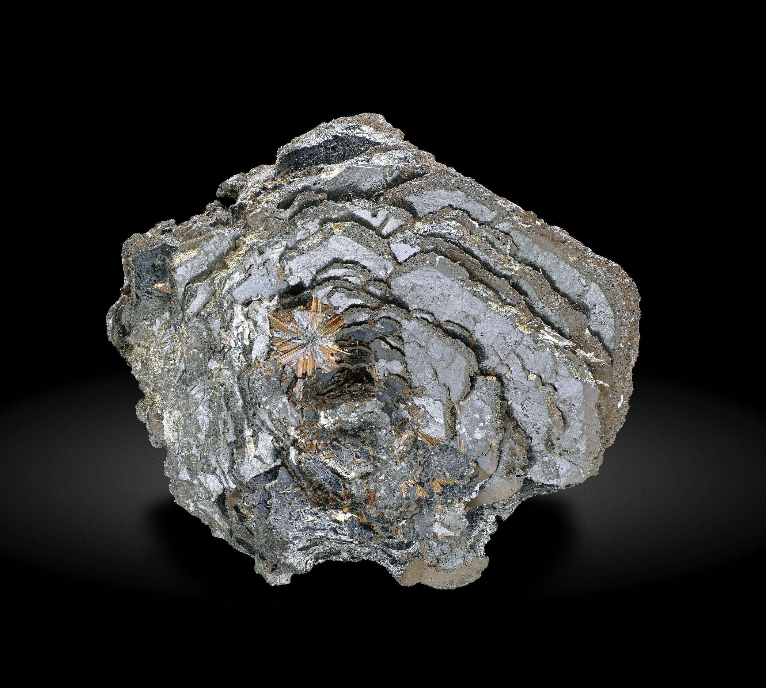 specimens/s_imagesAO2/Hematite-MFM56AO2_6668_f.jpg