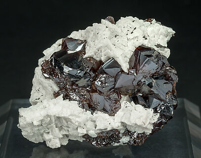 Sphalerite with Dolomite.