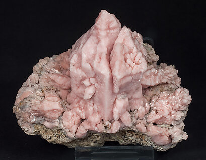 Quartz (variety rose quartz).