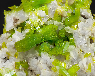 Pyromorphite with Quartz. 