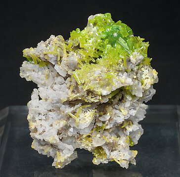 Pyromorphite with Quartz. Rear