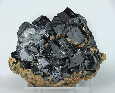 Sphalerite with Galena and Calcite.