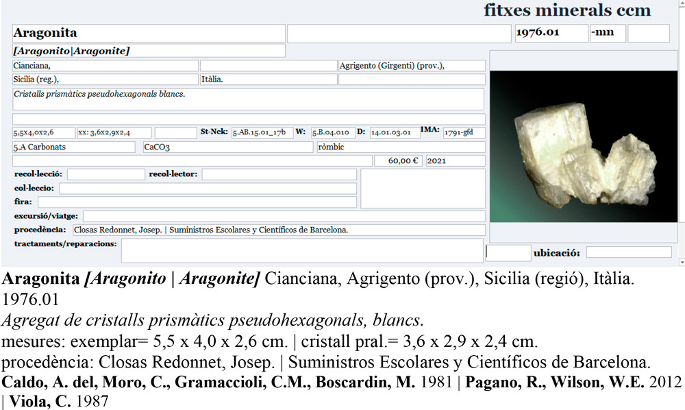 specimens/s_imagesAO5/Aragonite-CCB14AO5e.jpg