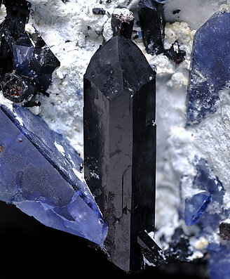 Benitoite with Neptunite on Natrolite.