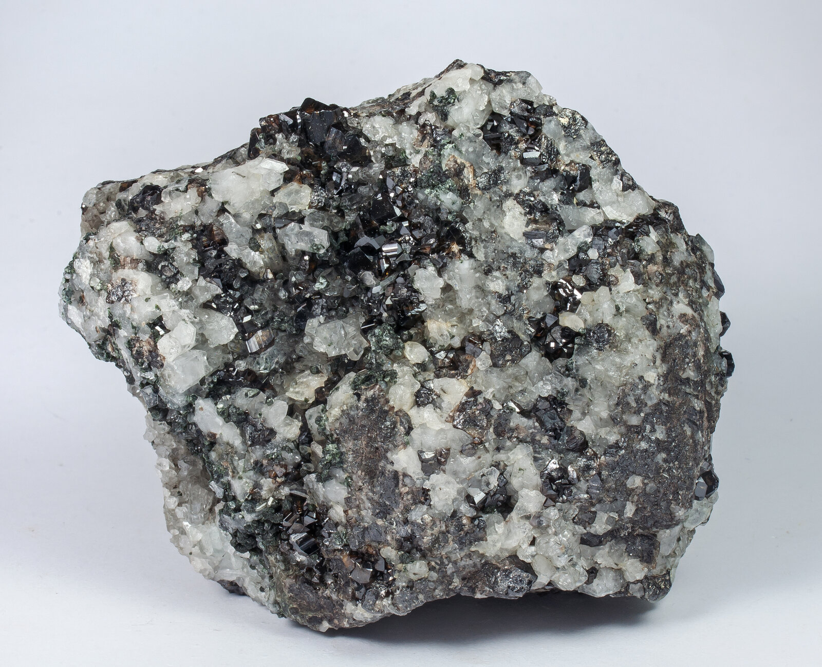 specimens/s_imagesAO5/Cassiterite-TBR96AO5f.jpg