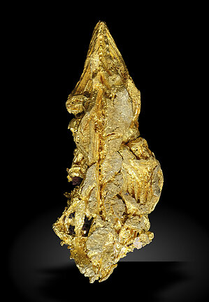 Gold (spinel twin). Vista lateral / Foto: Joaquim Callén