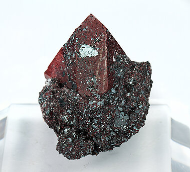 Zunyite with Hematite. Side