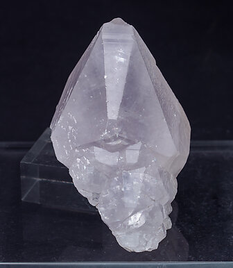 Calcite. Front