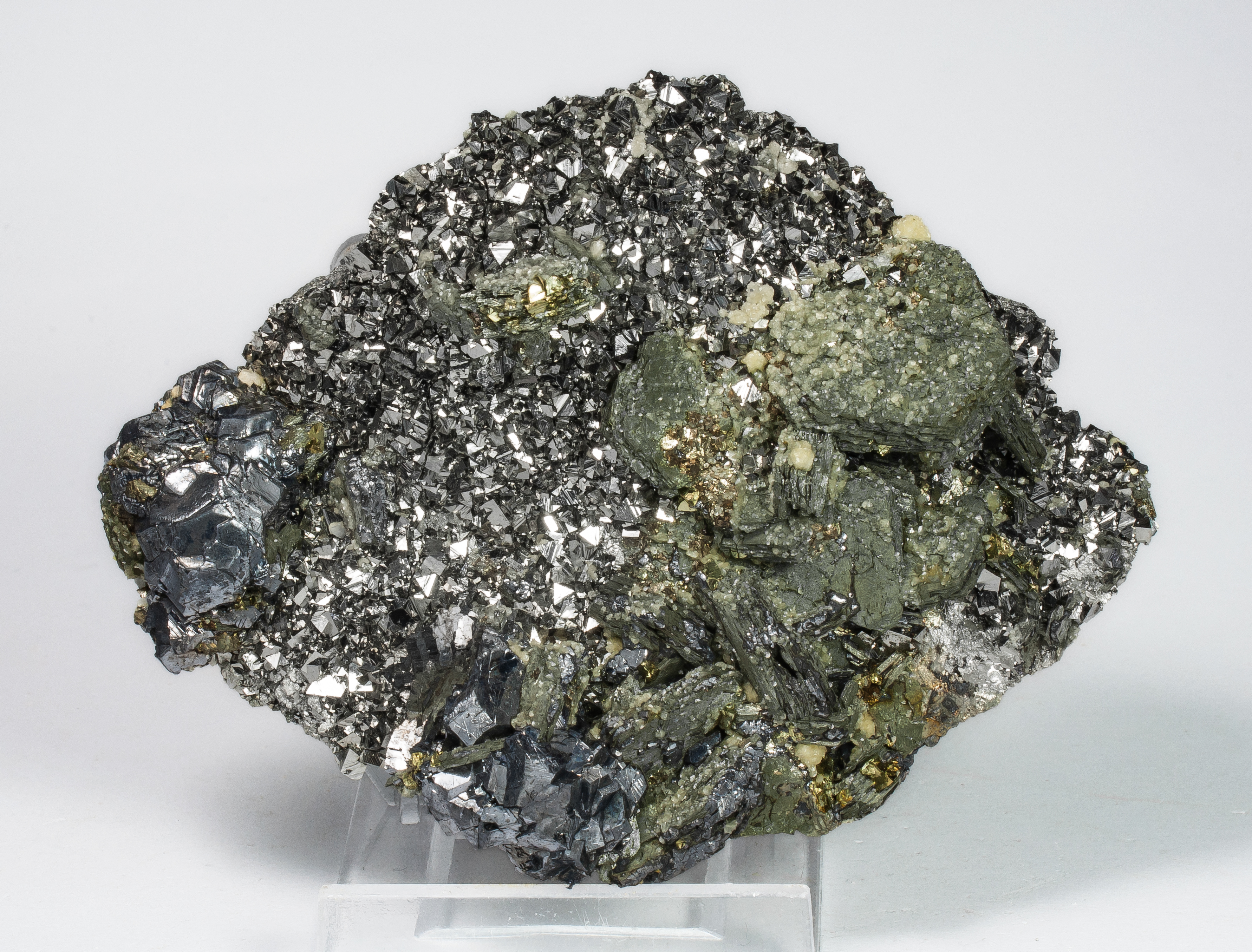 specimens/s_imagesAO6/Pyrite-TBT76AO6f.jpg