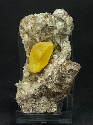 Sulphur with Calcite.