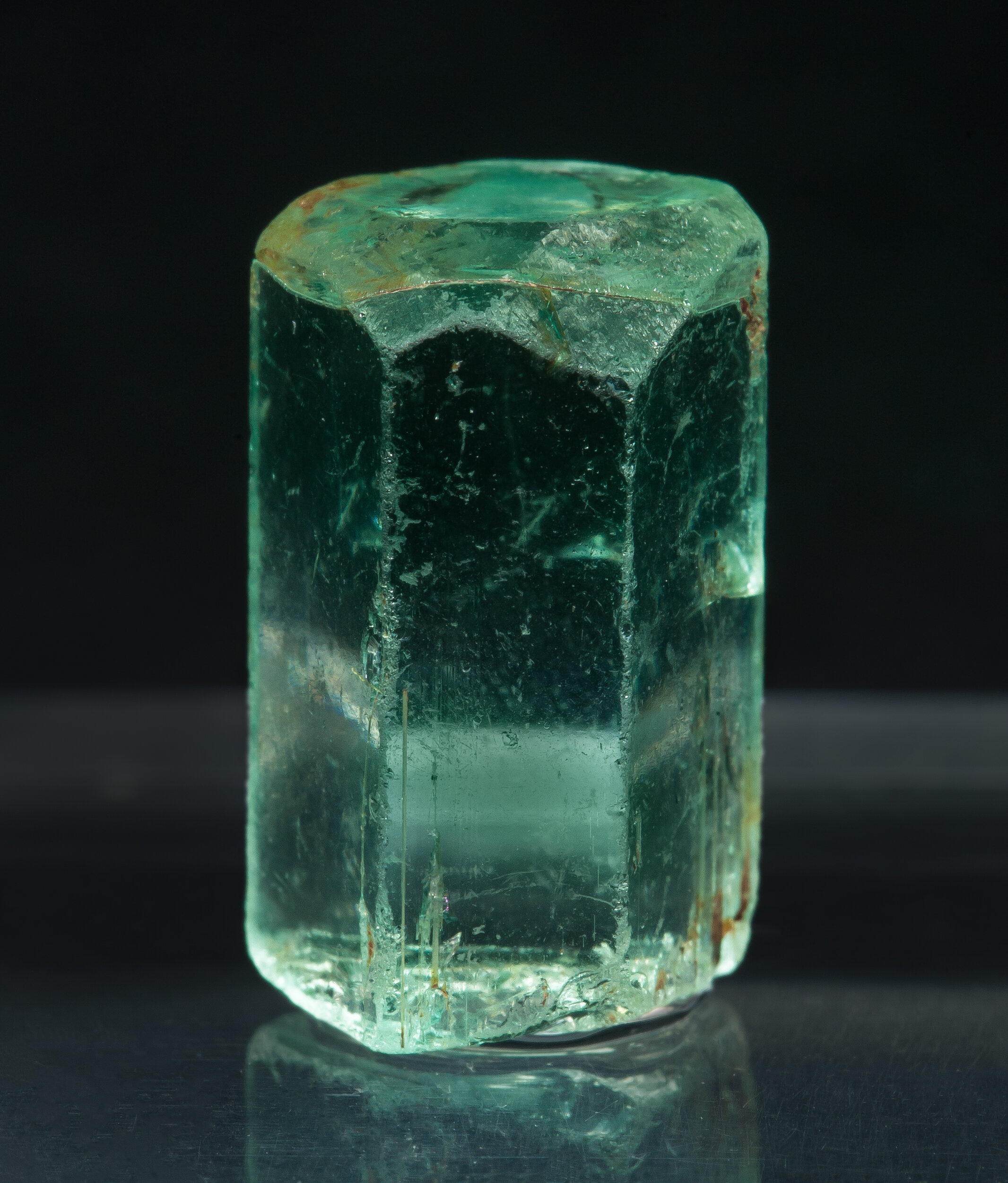 specimens/s_imagesAO7/Beryl_emerald-EFT51AO7f.jpg