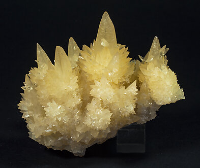 Calcite. Rear