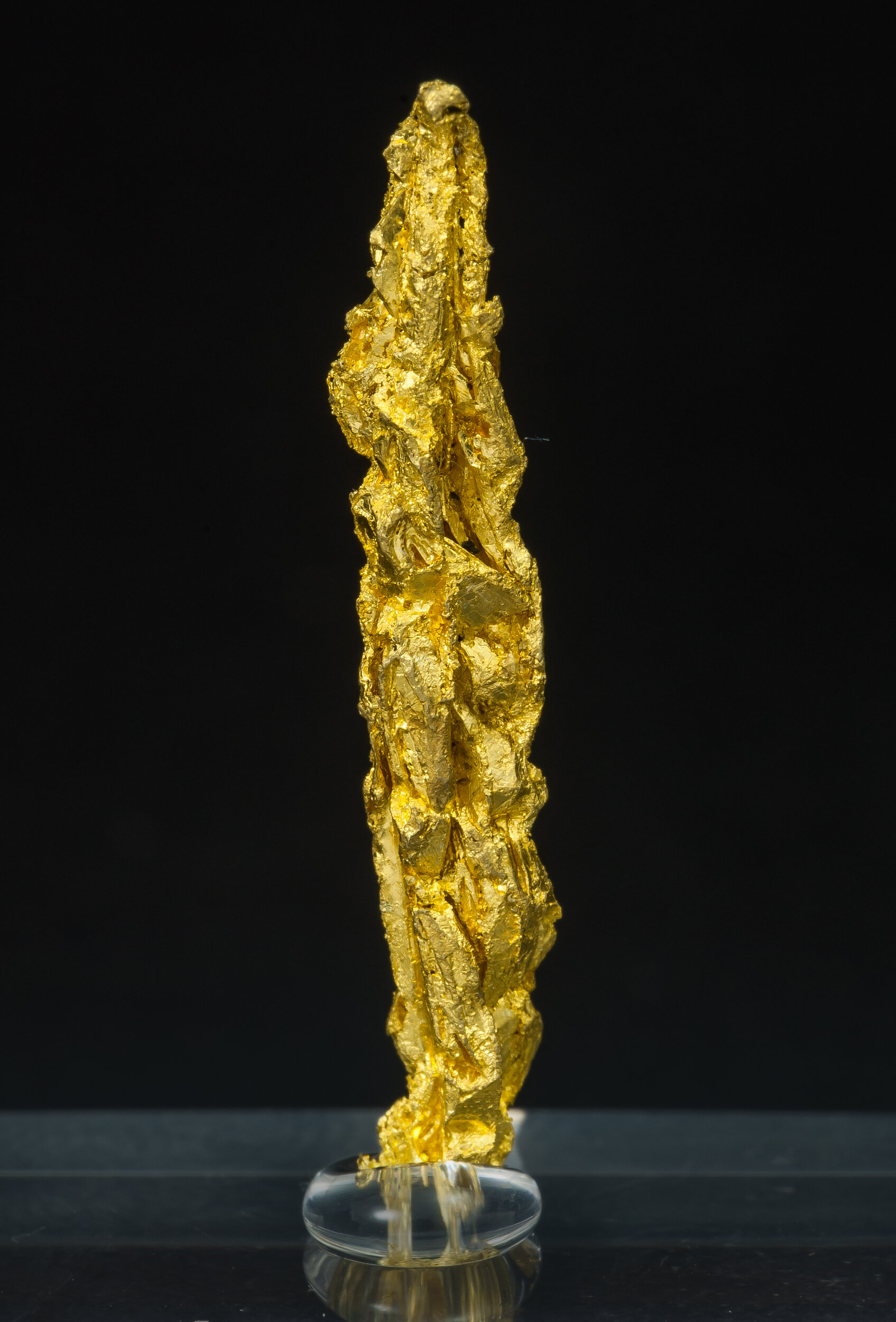 specimens/s_imagesAO7/Gold-ETM93AO7r.jpg