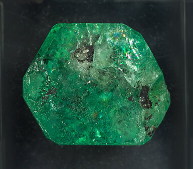 Beryl (variety emerald). Top