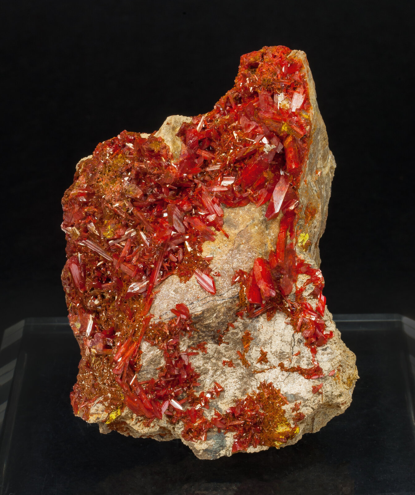 specimens/s_imagesAO8/Crocoite-BRM54AO8f.jpg