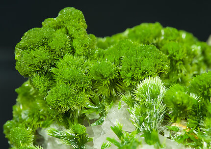 Pyromorphite on Quartz. 