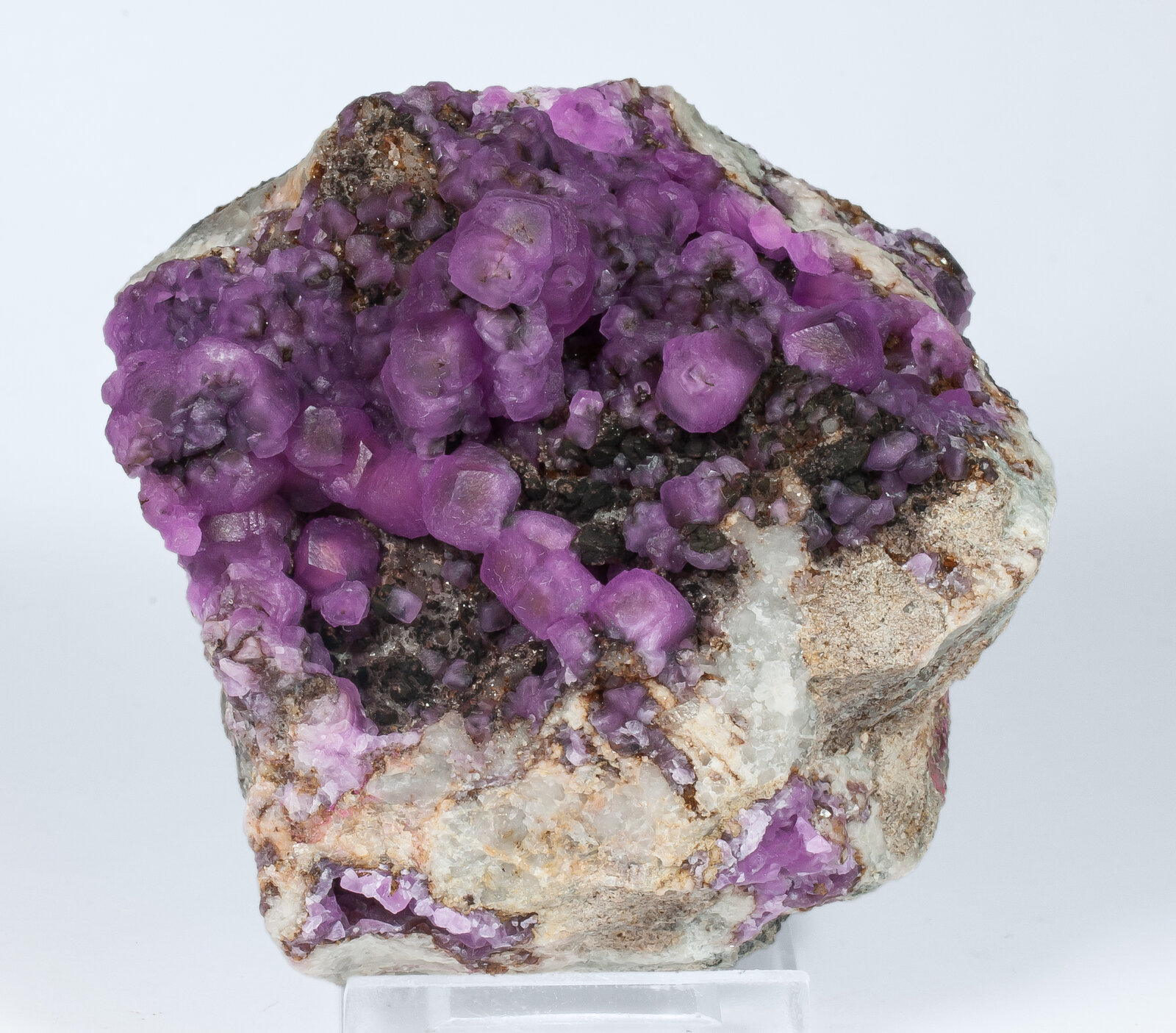 specimens/s_imagesAO9/Calcite-_co-bearing-EGM27AO9f.jpg