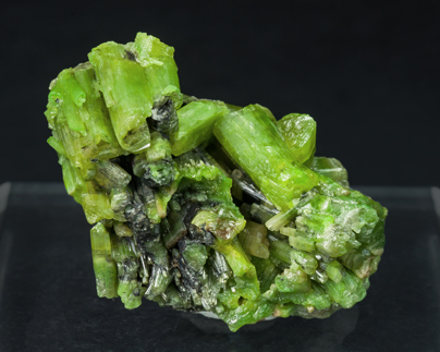 Pyromorphite. Front