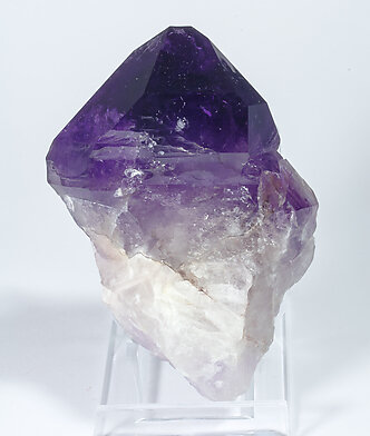 Quartz (variety amethyst). Rear