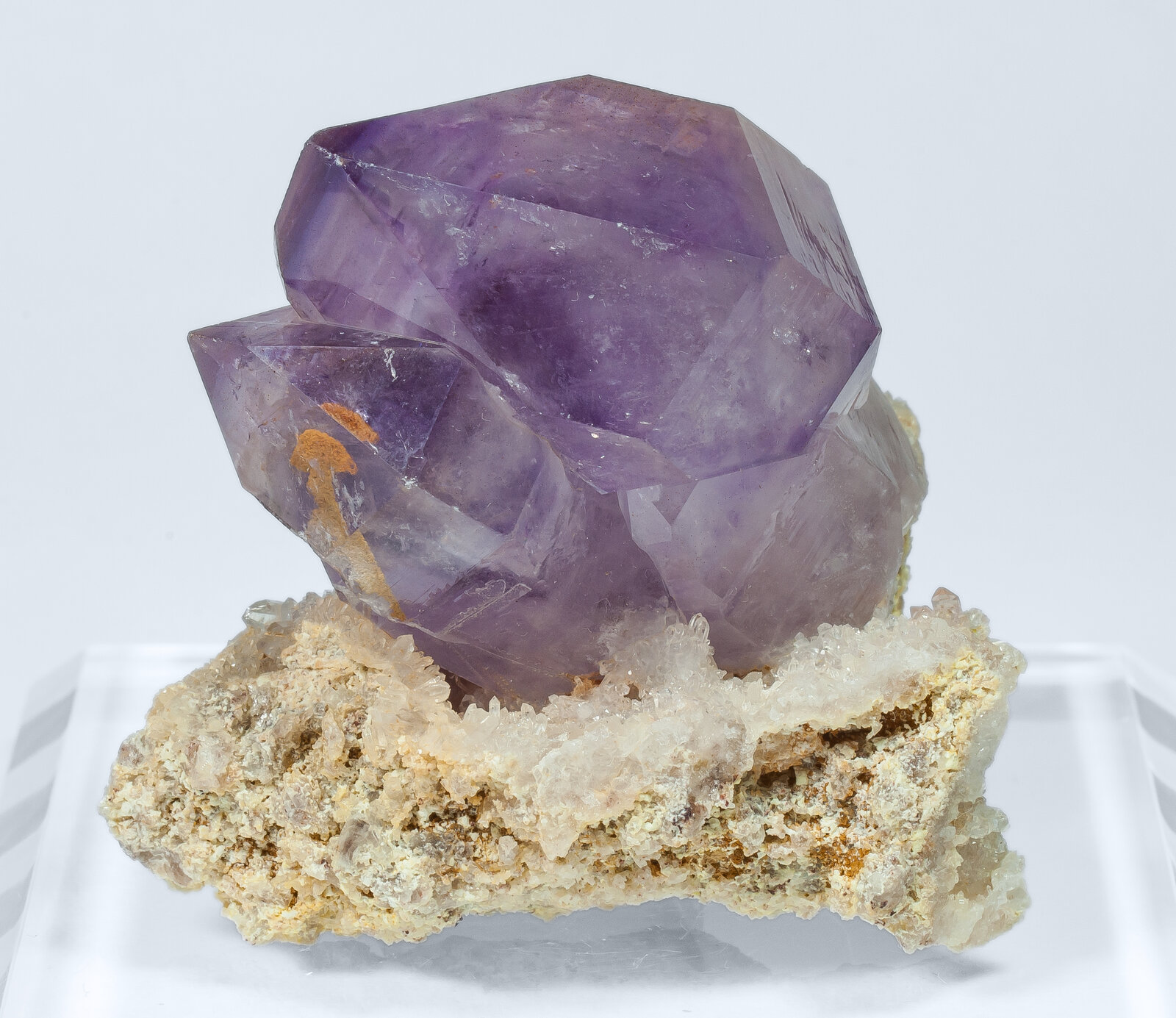 specimens/s_imagesAO9/Quartz_amethyst-EJK46AO9f.jpg