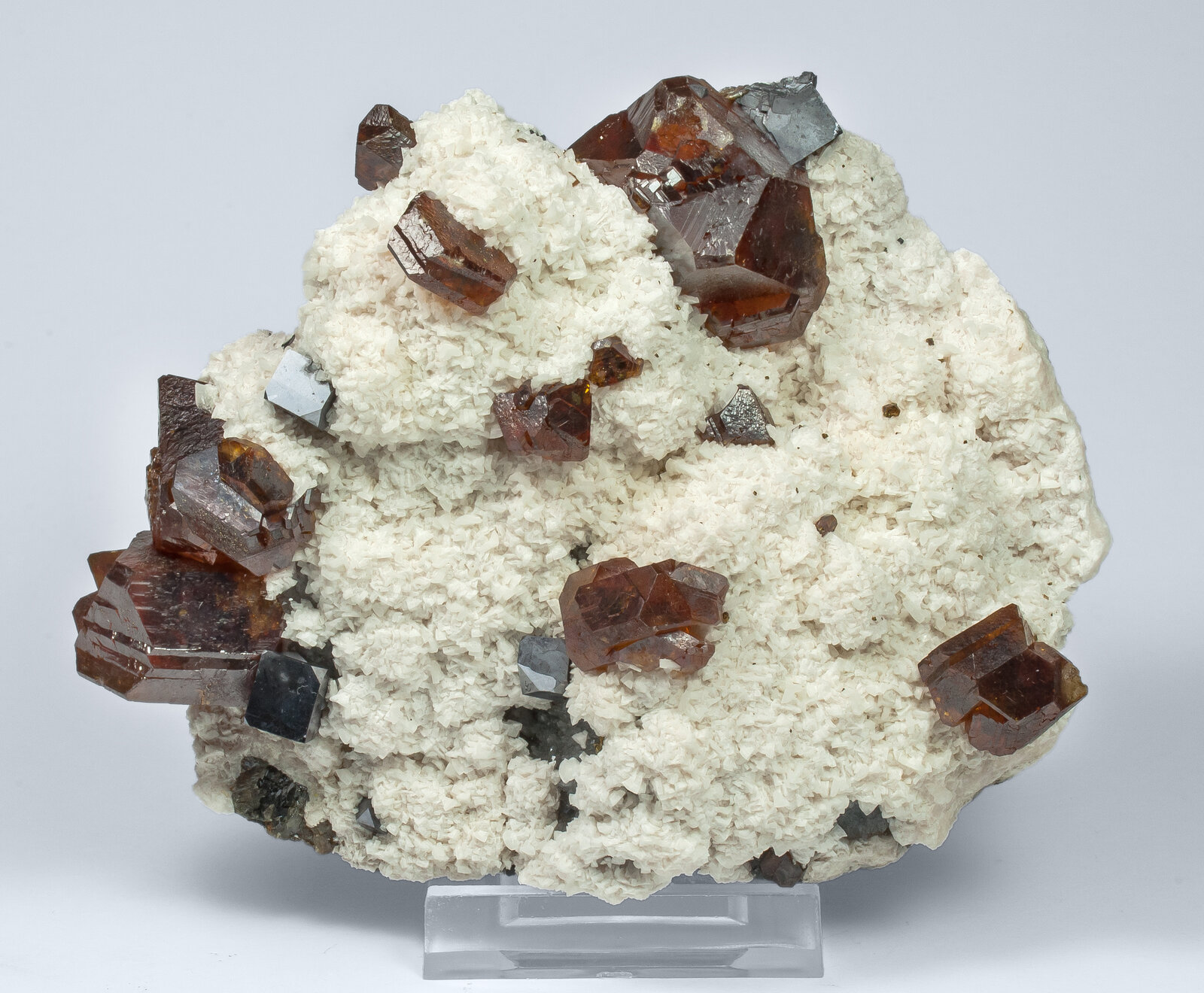 specimens/s_imagesAO9/Sphalerite-ERB71AO9f.jpg