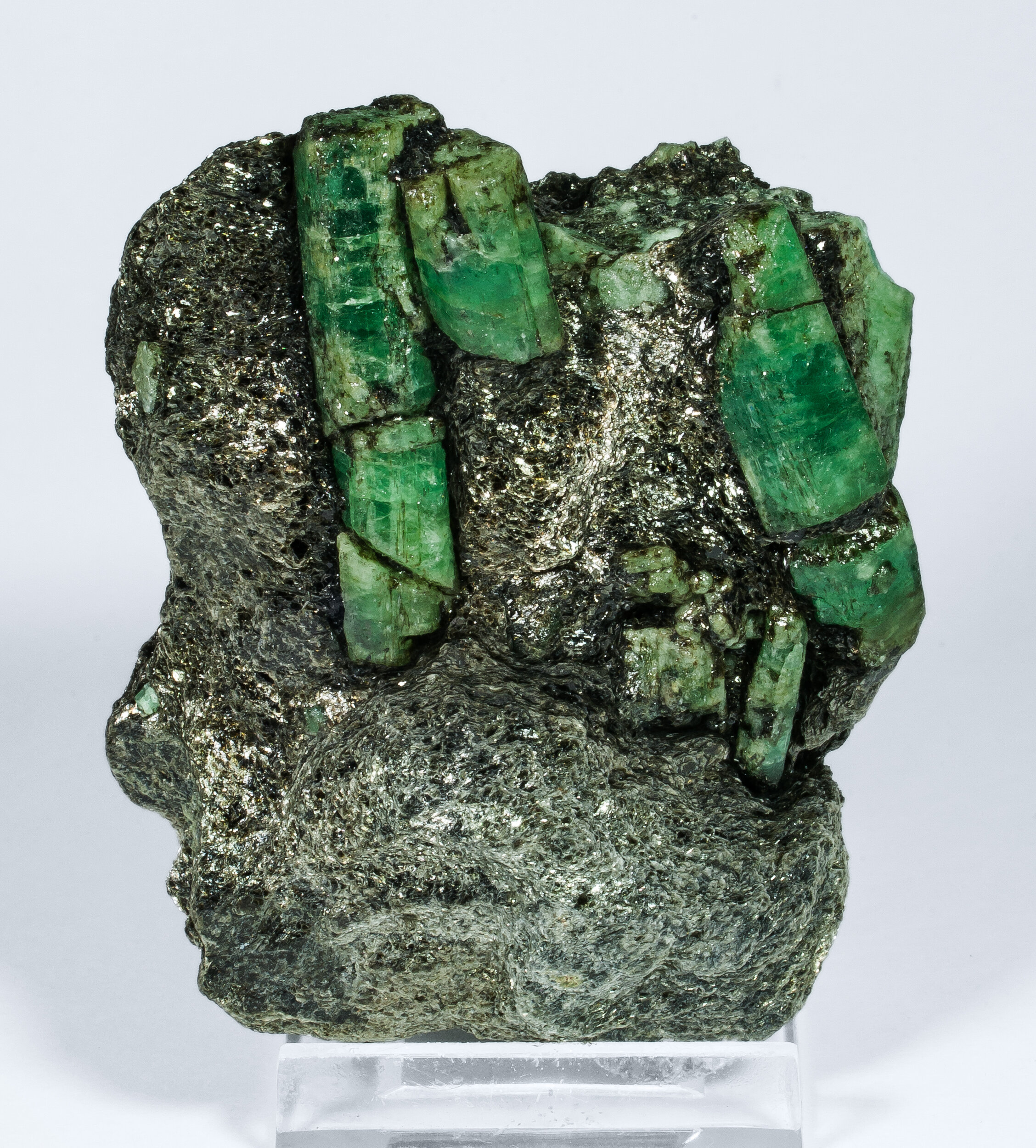 specimens/s_imagesAP0/Beryl_emerald-ERB69AP0f.jpg