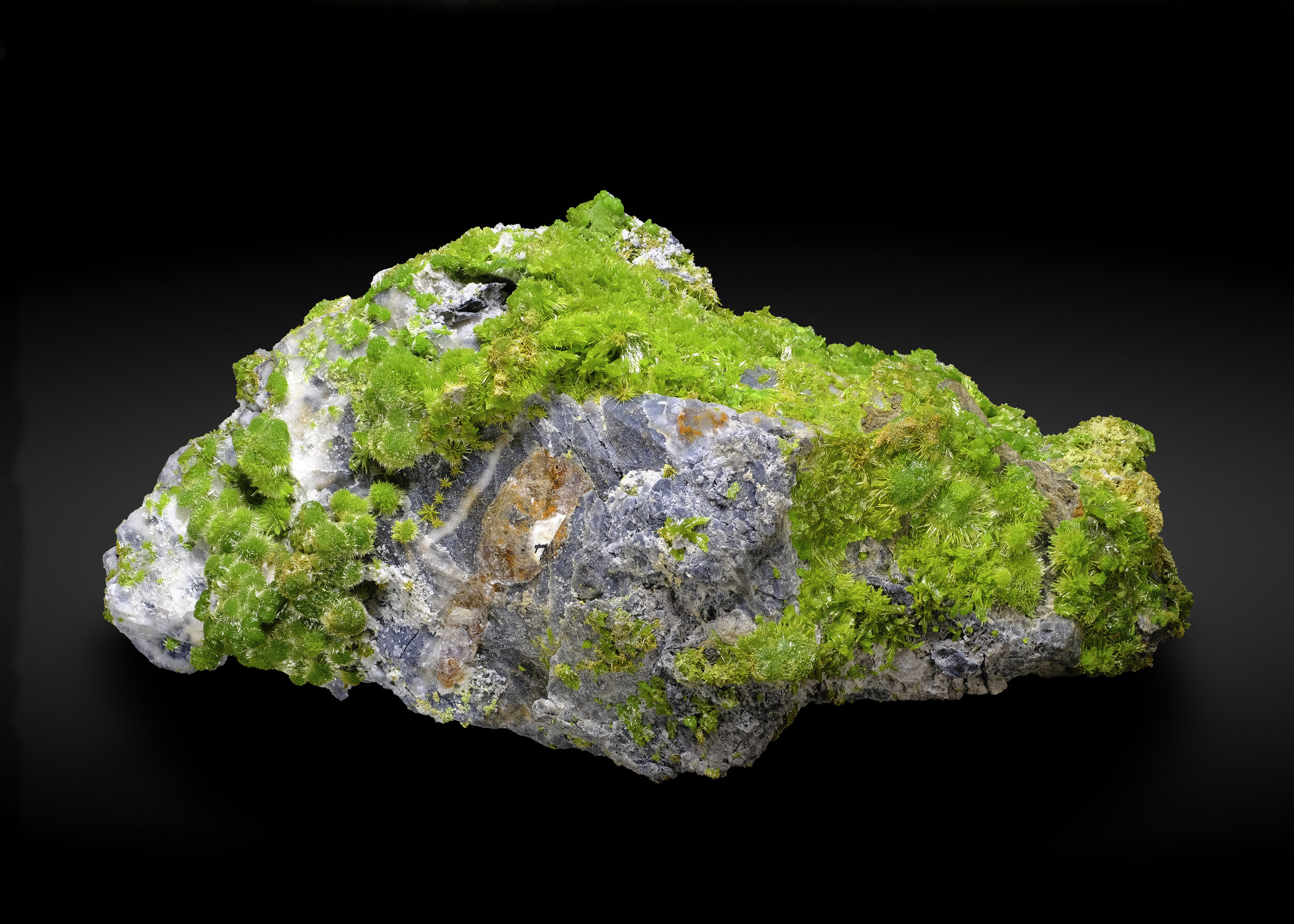 specimens/s_imagesAP0/Pyromorphite-EMV51AP0_4514_r.jpg