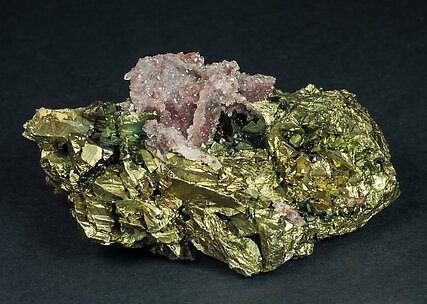 Chalcopyrite with Quartz.