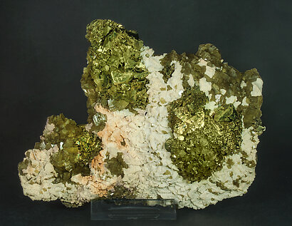 Chalcopyrite with Dolomite and Siderite. 