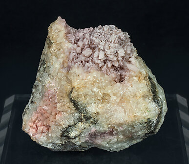 Talmessite coating Calcite and with Calcite.