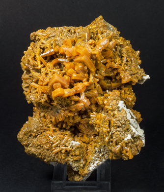 Wulfenite. Side