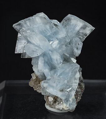 Baryte with Fluorite and Calcite.