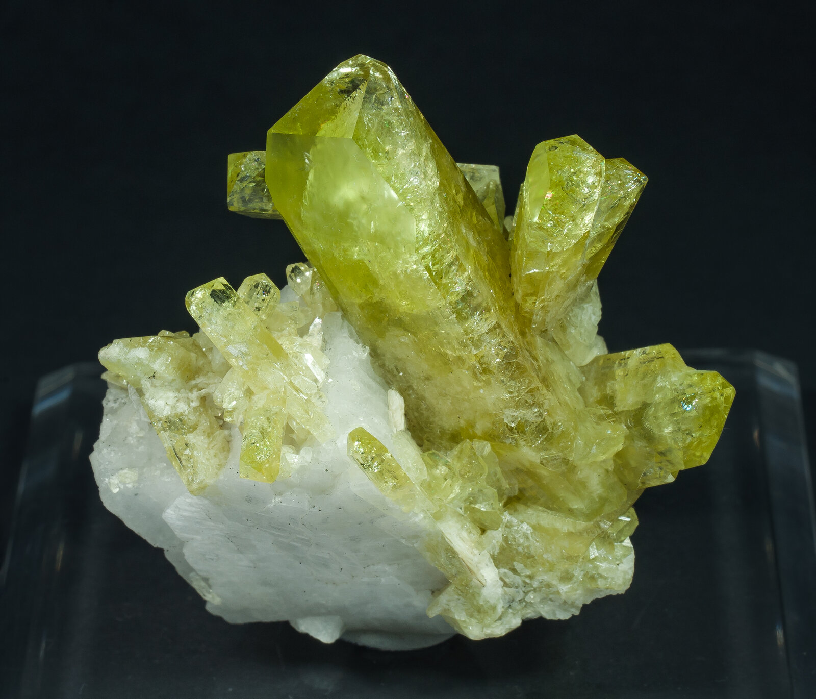 specimens/s_imagesAP2/Brazilianite-EZR90AP2f.jpg