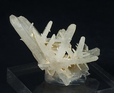 Cerussite (twinned). 