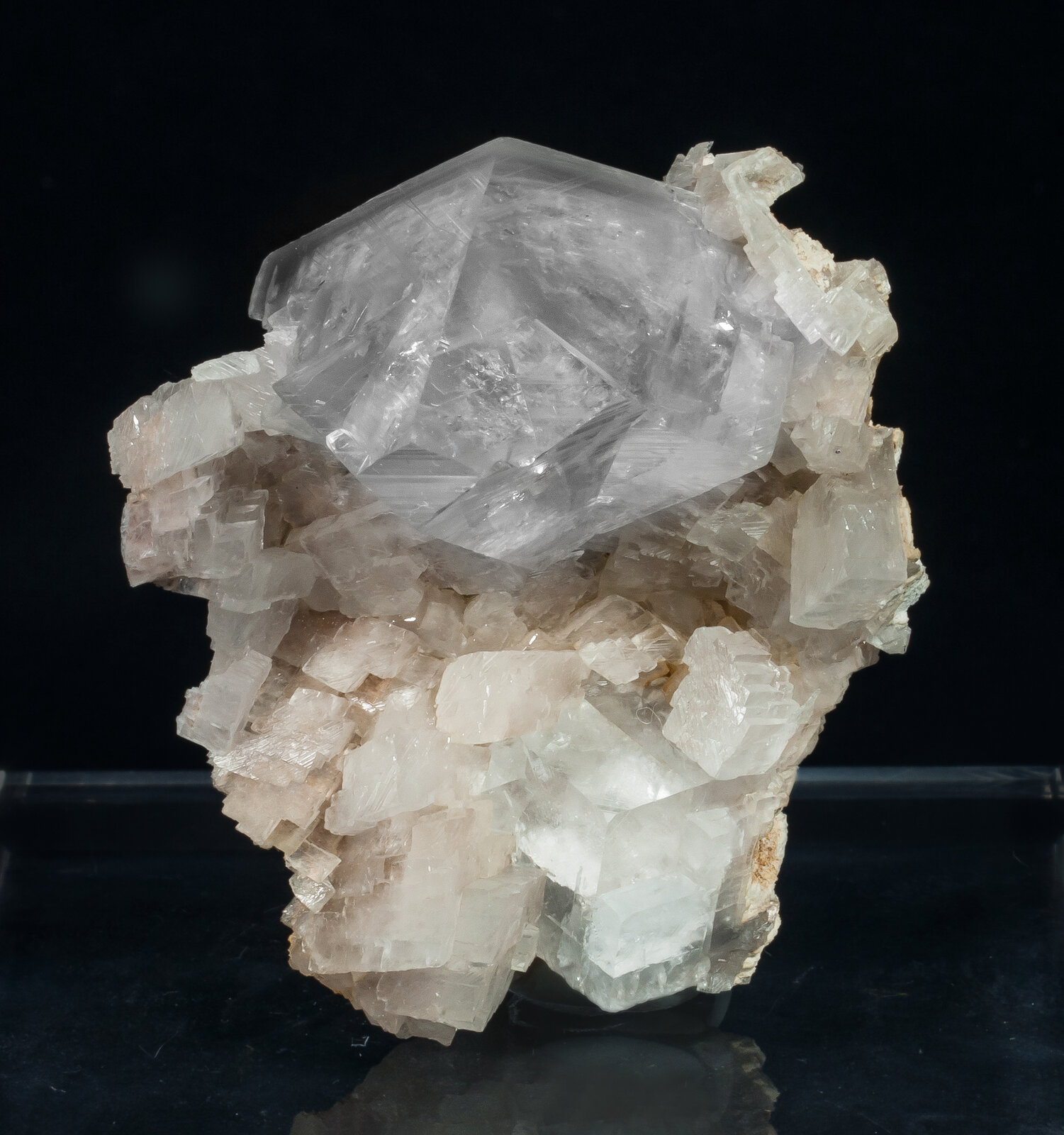 specimens/s_imagesAP2/Dolomite-JFD182AP2t.jpg