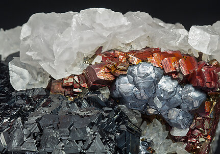 Sphalerite with Calcite, Galena and Pyrite. 