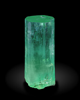 Beryl (variety emerald). Rear / Photo: Joaquim Callén
