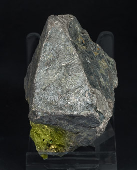 Bismuth with Chalcopyrite. Side