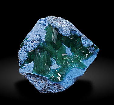 Dioptase on Plancheite.