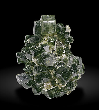 Fluorapatite with Muscovite. Front / Photo: Joaquim Calln