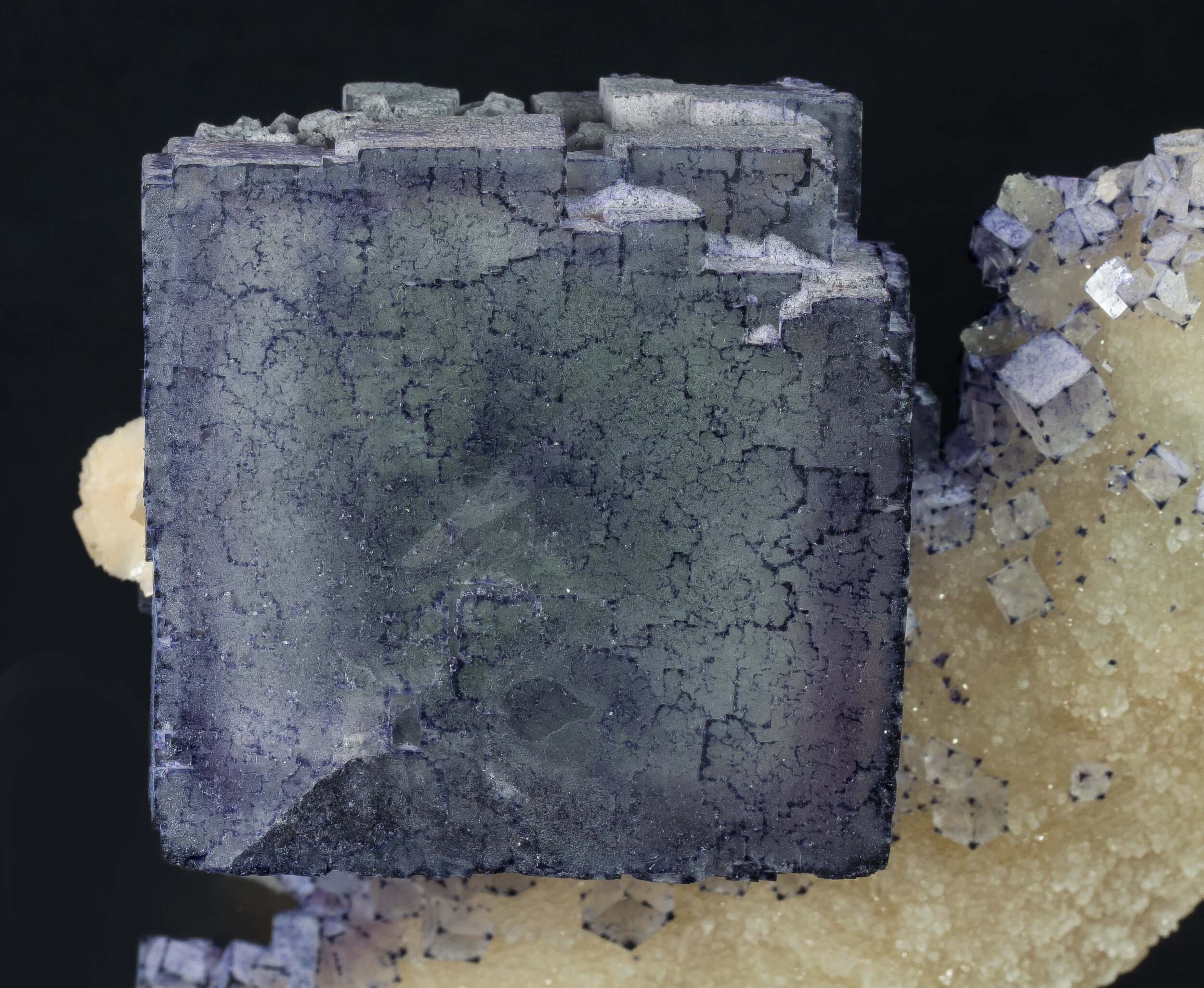 specimens/s_imagesAP3/Fluorite-EFM71AP3d.jpg