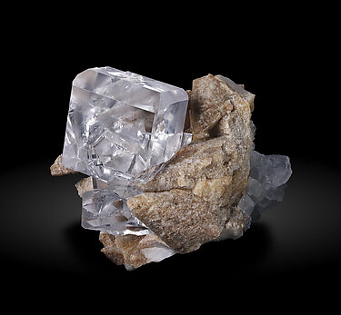 Fluorite with Calcite. Side / Photo: Joaquim Callén