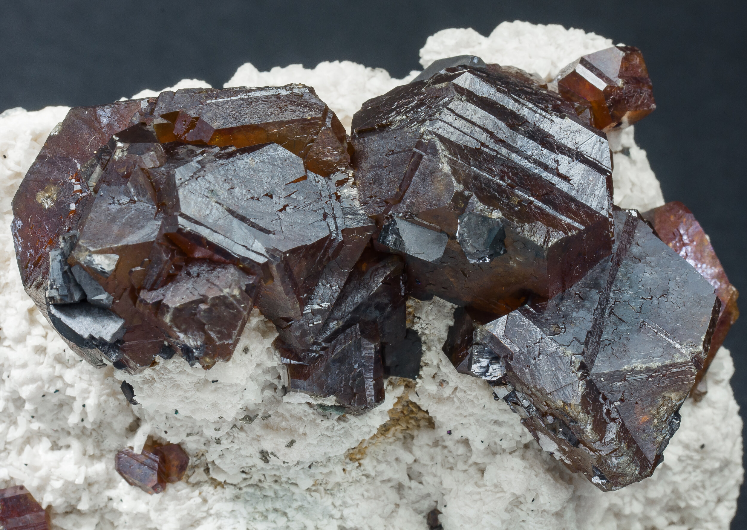 specimens/s_imagesAP3/Sphalerite-EBR50AP3d1.jpg