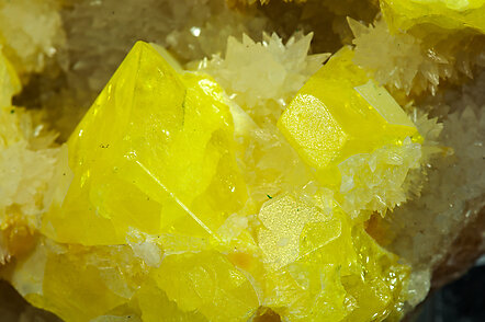 Sulphur with Aragonite. 