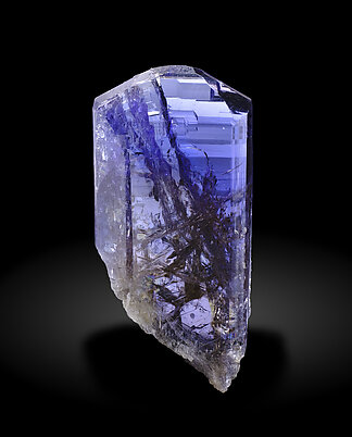 Zoisite (variety tanzanite).