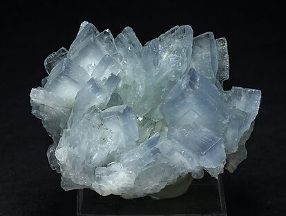 Baryte. Front